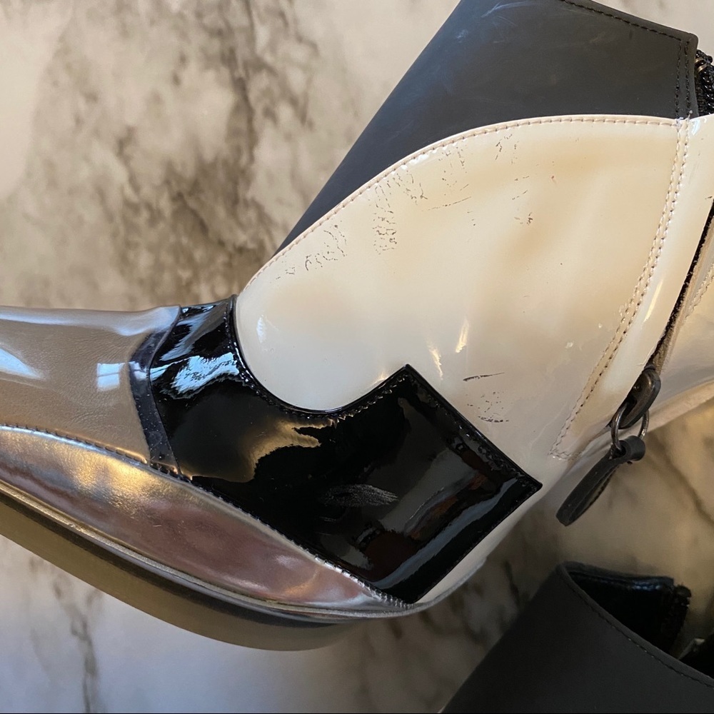 Balenciaga Black/White Stiletto Booties - Picture 5 of 8